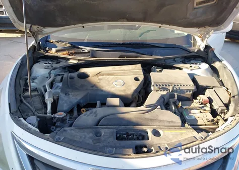 2013 Nissan Altima 2.5 S z USA, uszkodzony, nr VIN 1N4AL3AP5DN586055